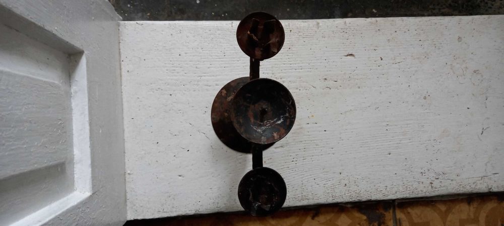 Продавам настолен свещник