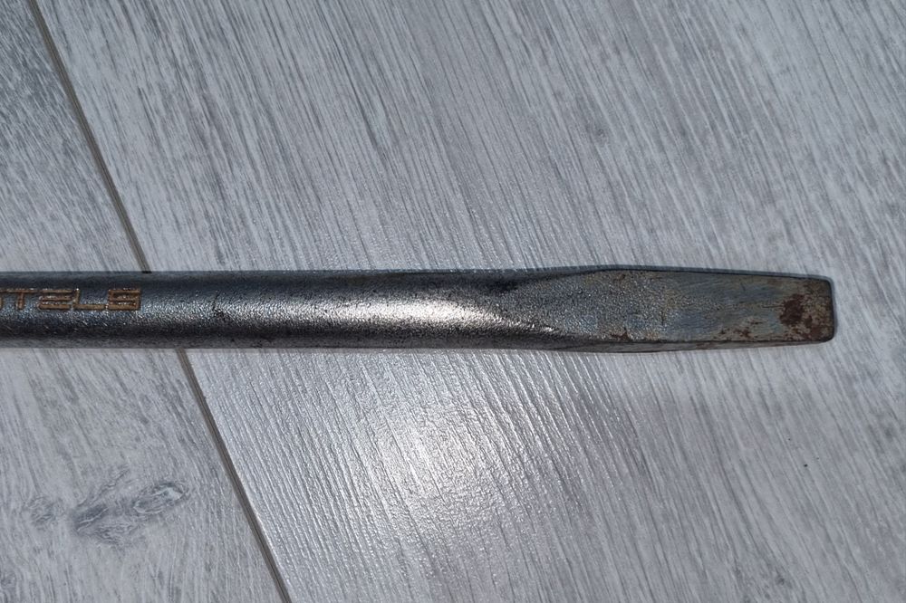 Баллоный ключ   19.  21