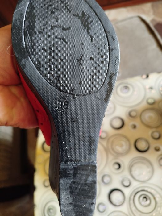 Маркови дамски обувки!