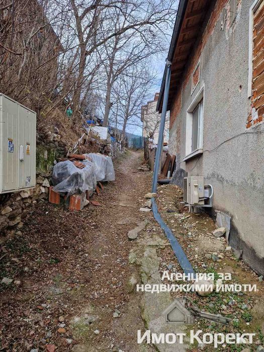 Продава се Парцел в Асеновград - 1100 кв.м за 40 €/кв.м - Снимка #2