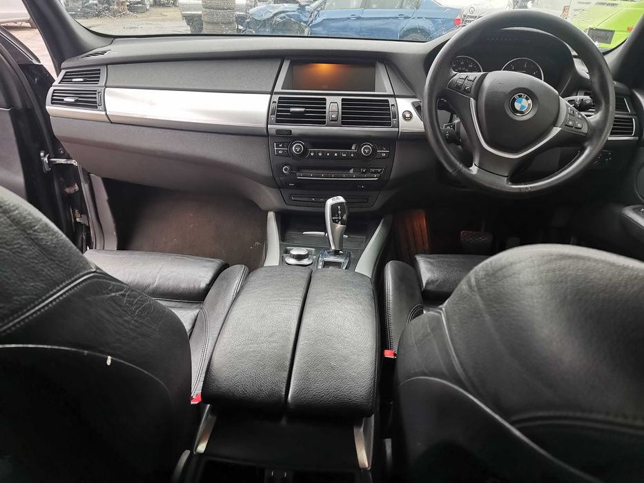Dezmembrez bmw x5 e70 2008/grup x5/bara/aripa x5/capota x5/stop e70