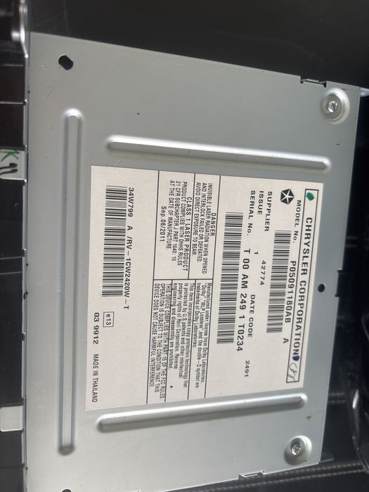 CD Медия за Гранд Чероки Ларедо нов