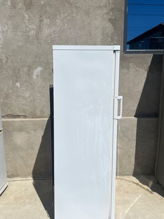 Продается холодильник !