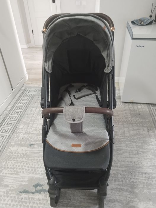 Продается б/у коляска