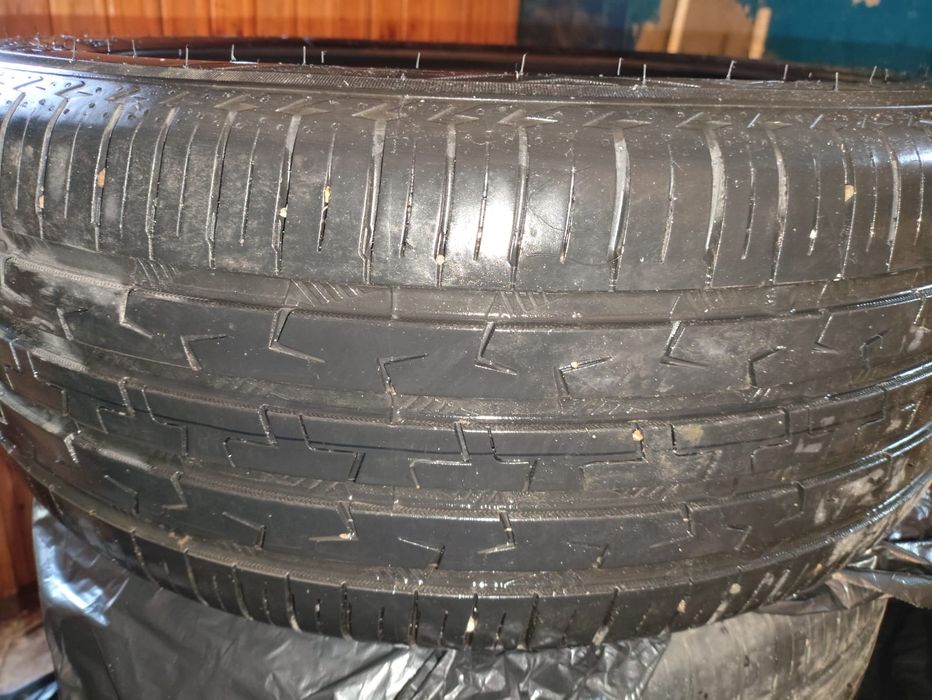 Продам шины 235/55/r19 новые