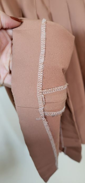 Fusta plisata roz bej L