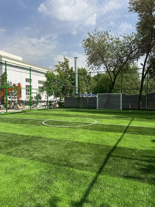 Стадион курилиш мини футболный поля Суний чим. Газон оптом+установка