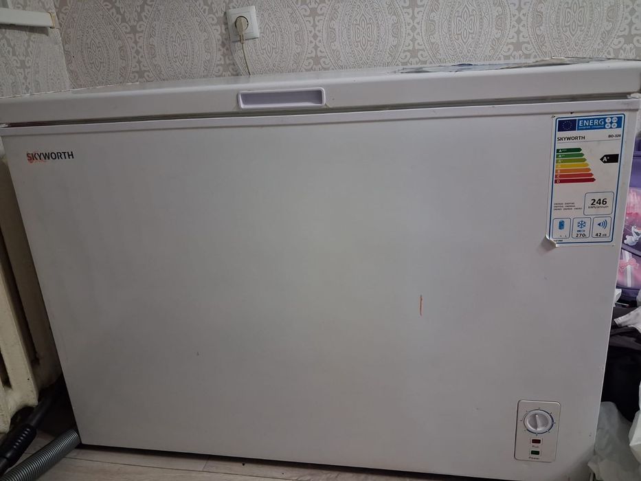 Морозильник в хорошем новом состоянии