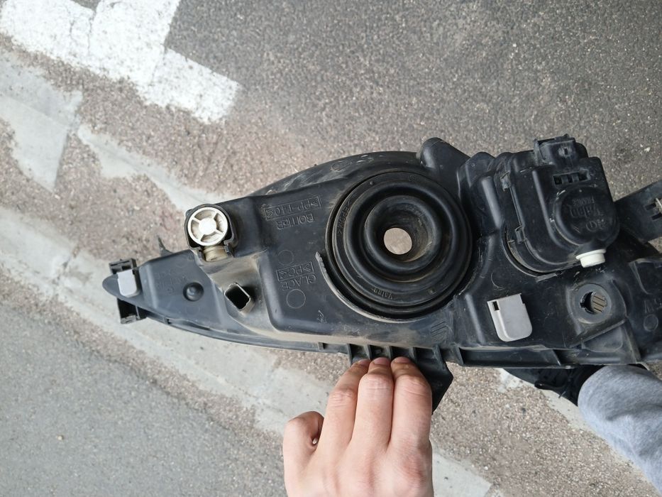 Far stanga Peugeot 206