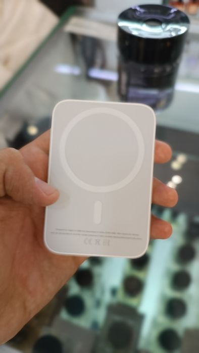iPhone, Battery Pack