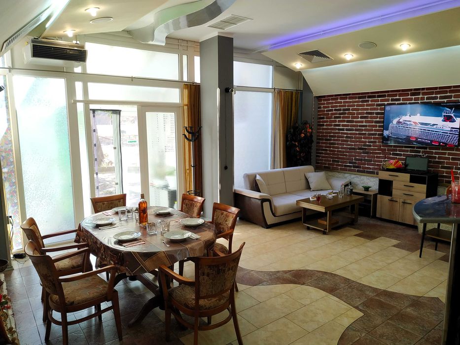 Заведение в Русе 138м2 + 20м2 магазин подарък на морето БЕЗ ПОСРЕДНИК