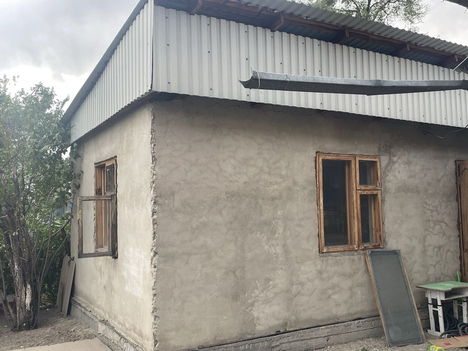 Продам на слом времянку