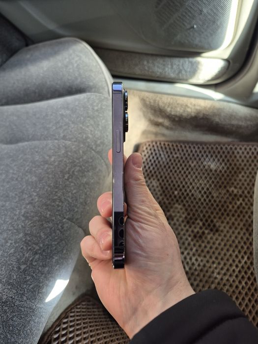 Продам Iphone 14 pro 512gb