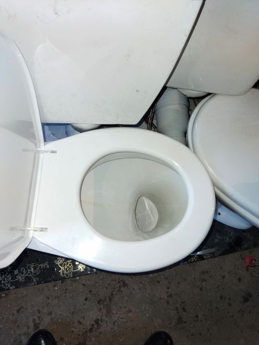 Продам унитаз в отличном состоянии