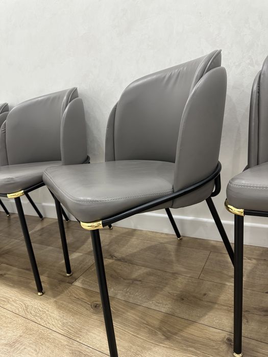Стулья кожаные серый цвет