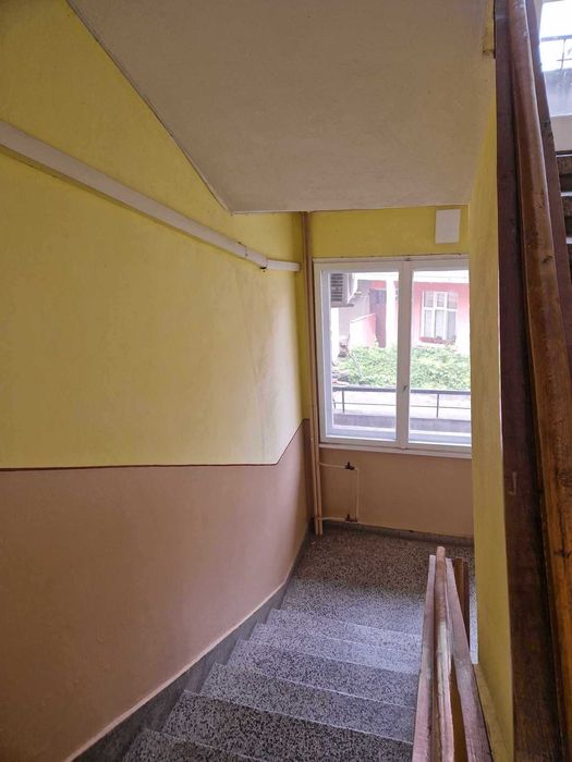 Продава се Тристаен апартамент в Плевен, Идеален център - 100 кв.м за 1250 €/кв.м - Снимка #11