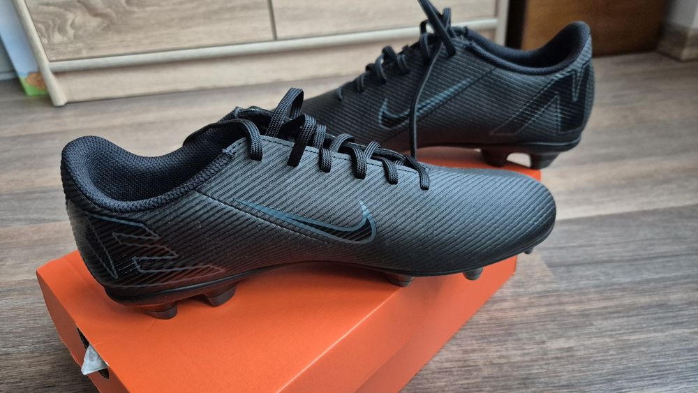 Бутонки Nike - чисто нови