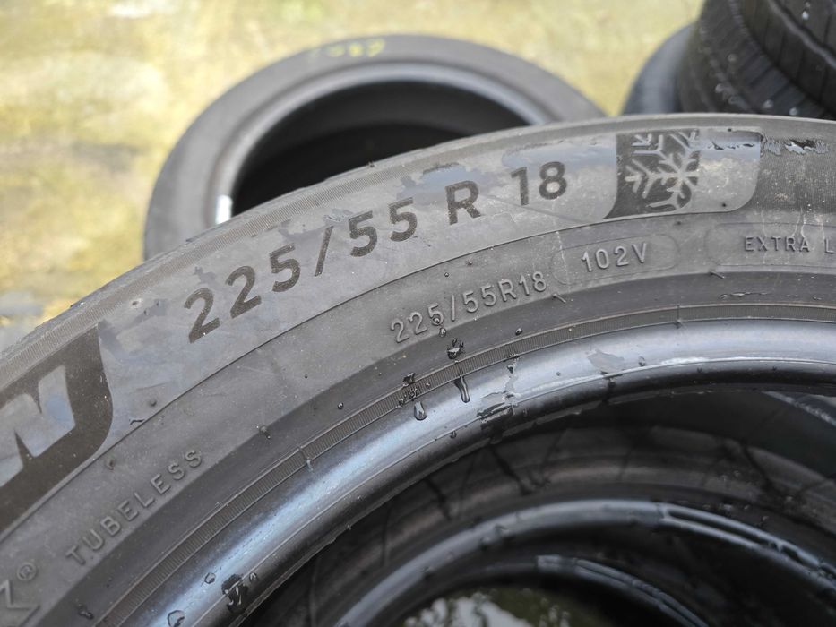 4бр Зимни гуми 225 55 18 - Michelin