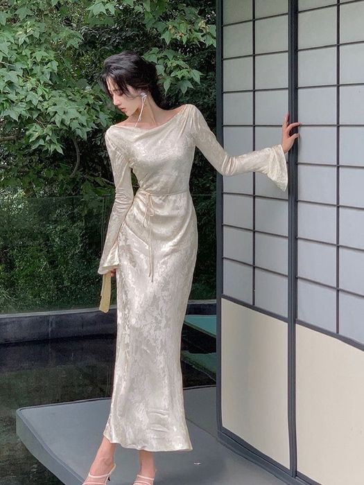 Продам новое платье