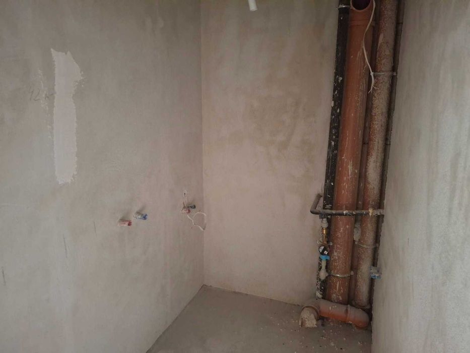 Продава се Тристаен апартамент в Варна, Автогара - 110 кв.м за 3182 €/кв.м - Снимка #9