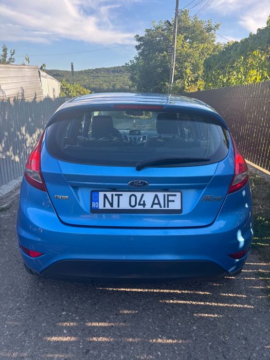 Vând Ford fiesta diesel
