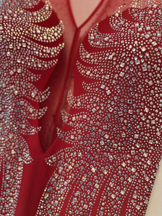 Официална червена рокля