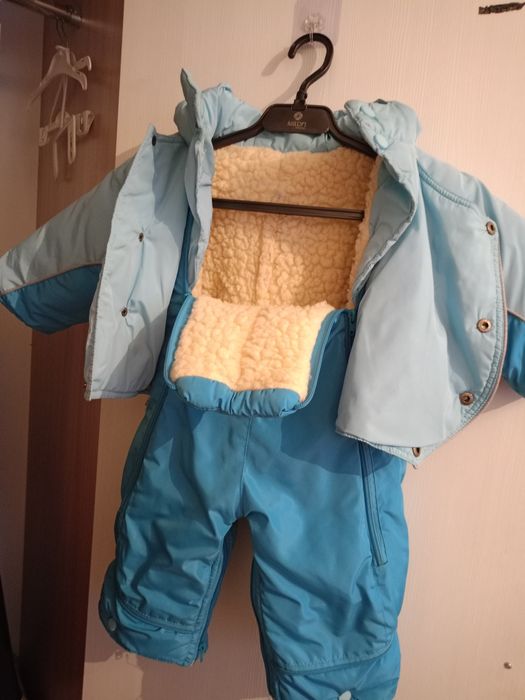 Продам детский комбинезон