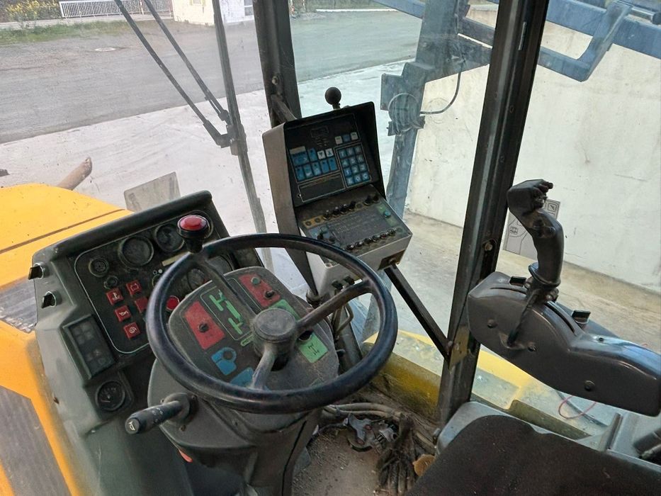 Autopropulsata met erbicidator libelula  sprayer