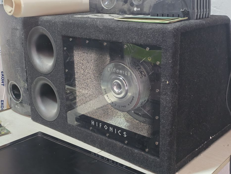 Авто субуфер Hifonics 12 + Hifonics Zeuz ZXI  субуфер и усилвател