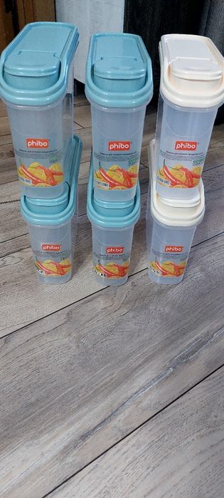 Набор контейнеров