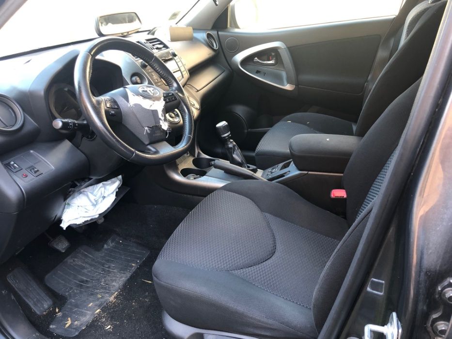 Тойота RAW4 на части