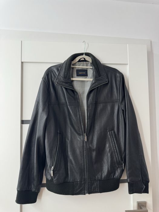 Geaca de piele neagra