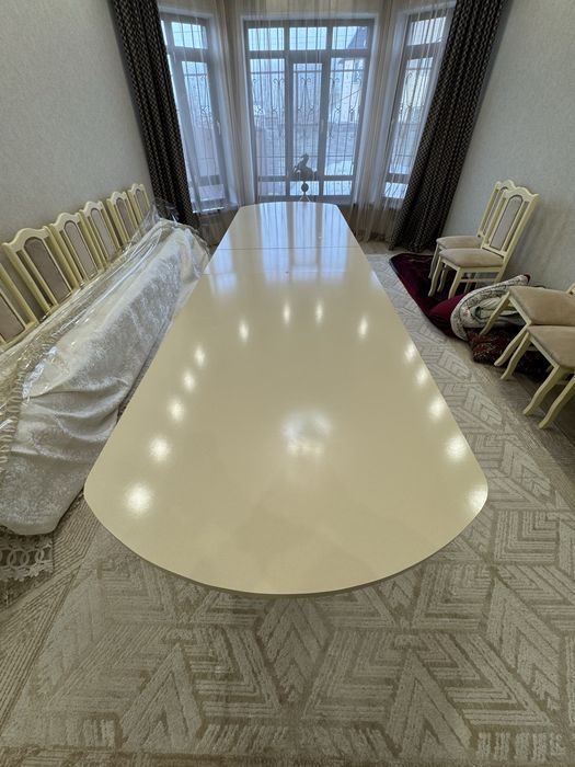 Продам гостевой стол