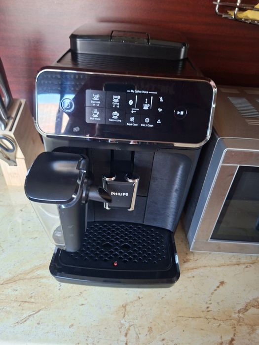 Aparat de cafea Philips seria 2200
