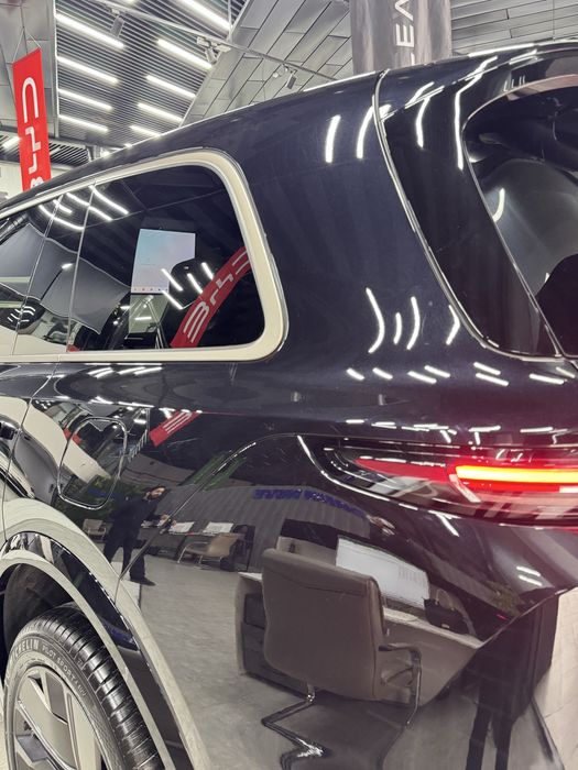 Lixiang L9 ultra черный кузов кофе салон бронза доп молдинг