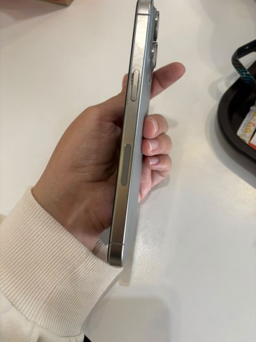 iPhone 15 pro max 512GB