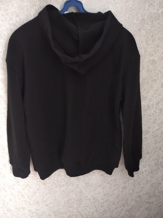 Толстовка с цепочкой