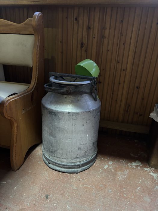 Продам флягу целая