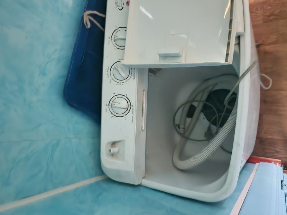 Стиральная машинка полуавтомат