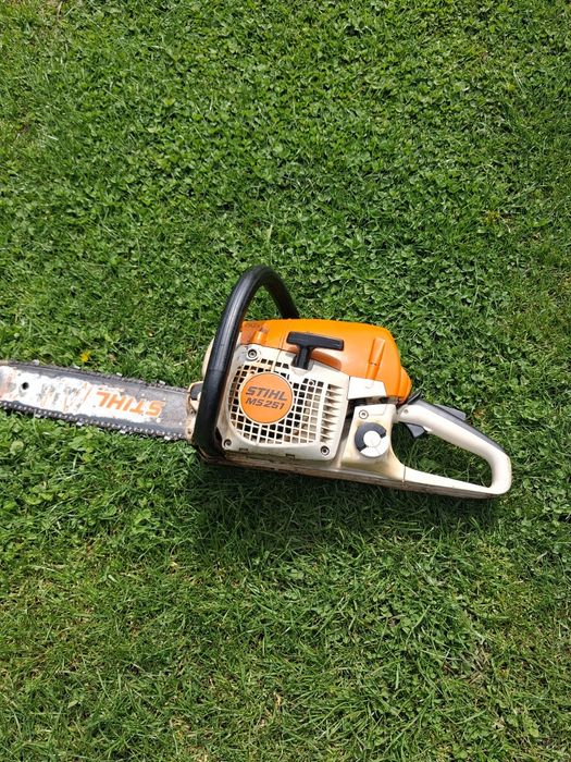 Vând sau schimb sthil 251