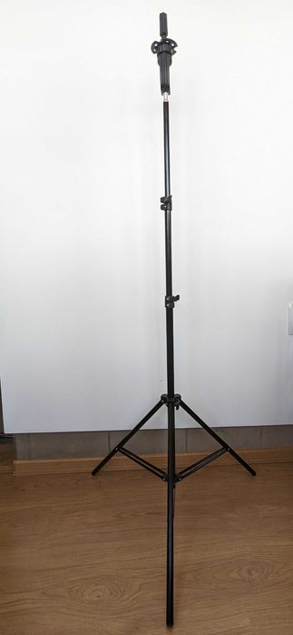 Нова метална стойка / статив за фризьорска тренировъчна глава 190см