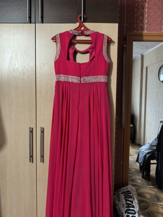 Продам платье вечернее