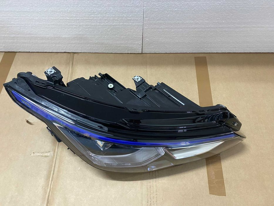 Far dreapta Led Matrix Beam VW Golf 8 R GTE nou original