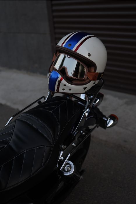 Редкая Honda vt750s