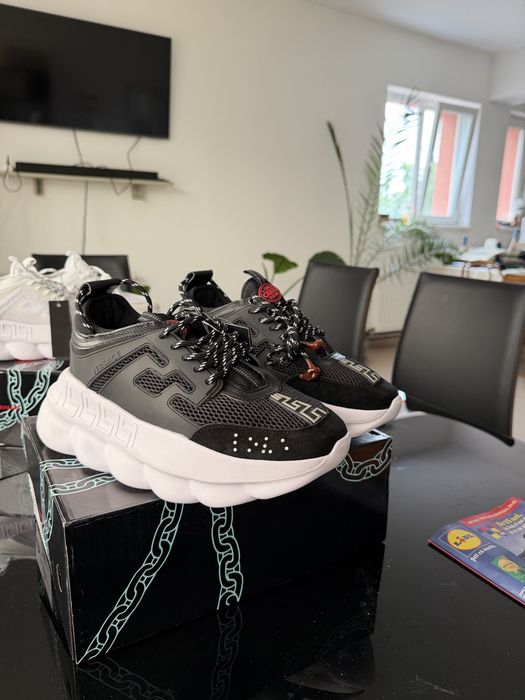 Versace Chain Reaction
