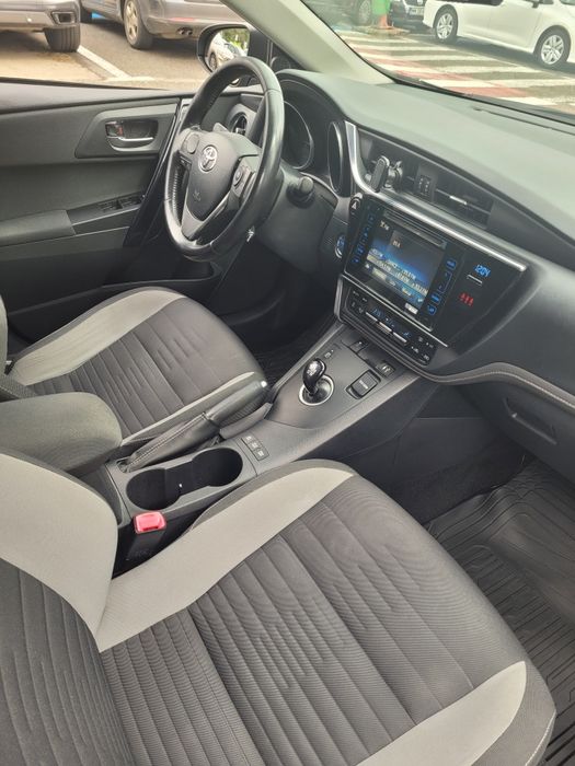 Toyota Auris Hybrid Automata