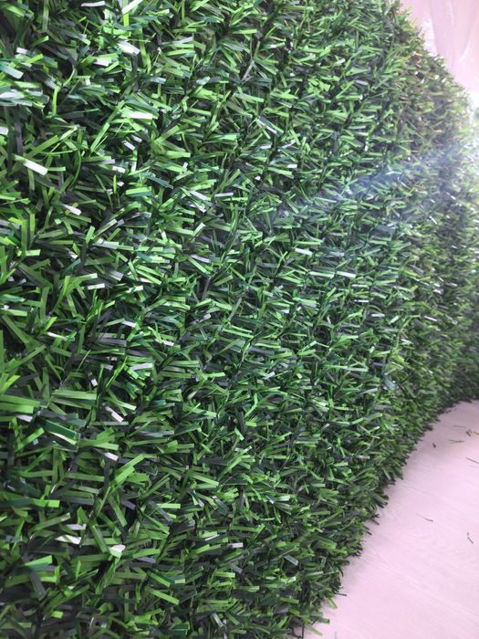 Зелёный забор — привезён из Европы, премиум качество! 

Продают