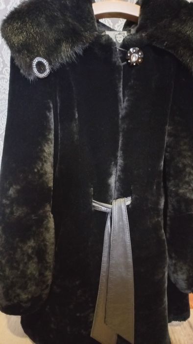 СРОЧНО!!! Продам мутоновую шубу