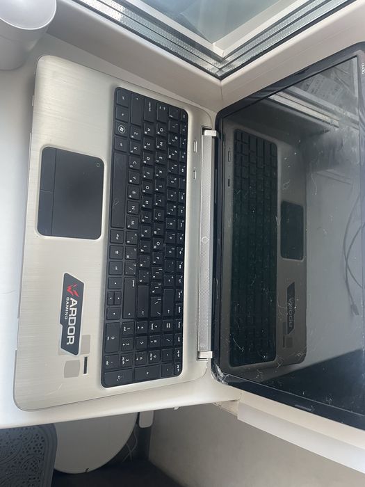 Продам ноутбуки сразу два