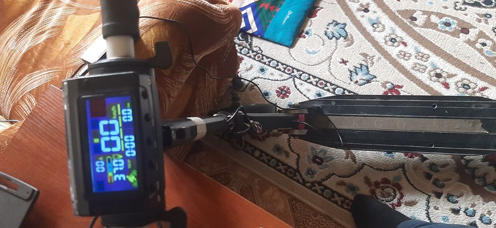 Продам Электросамокат